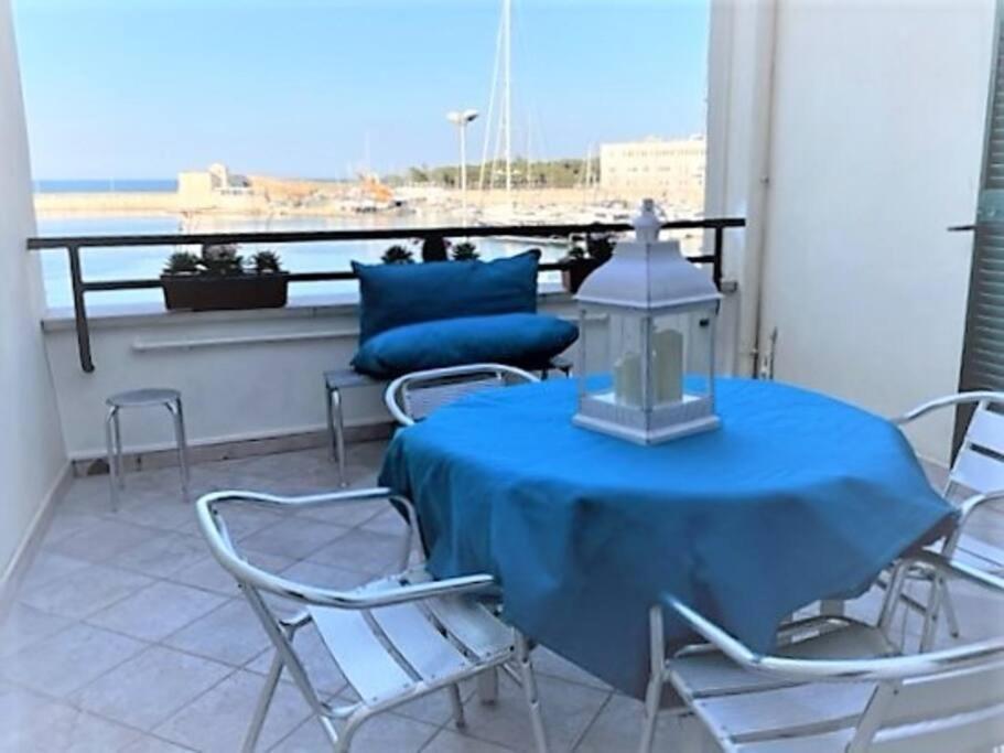 Apartmán Emozioni Dal Porto Trani Exteriér fotografie