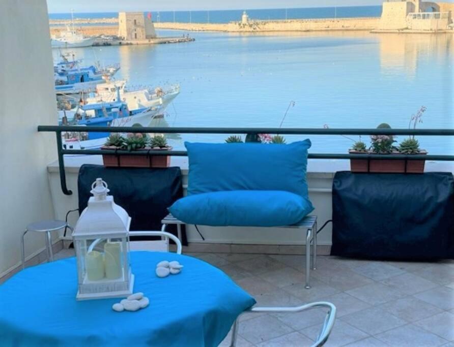 Apartmán Emozioni Dal Porto Trani Exteriér fotografie