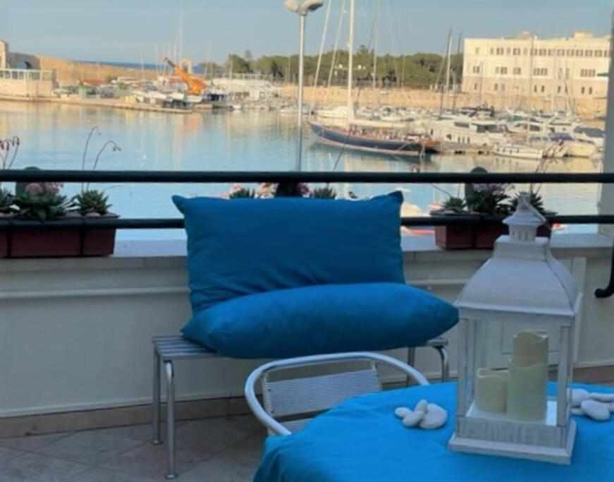 Apartmán Emozioni Dal Porto Trani Exteriér fotografie
